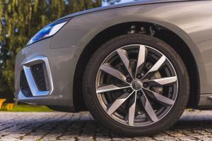 Audi A4 40 TDI Quattro S-Line 2019 года  (WW)